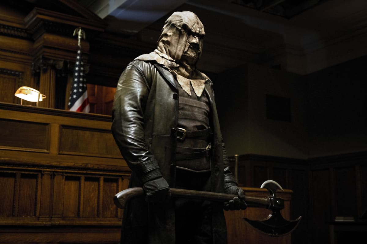 Batwoman Season 1 Episode 6 - Jim Pirri as Executioner