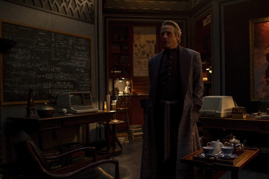 Watchmen Season 1 Episode 9 "See How They Fly"