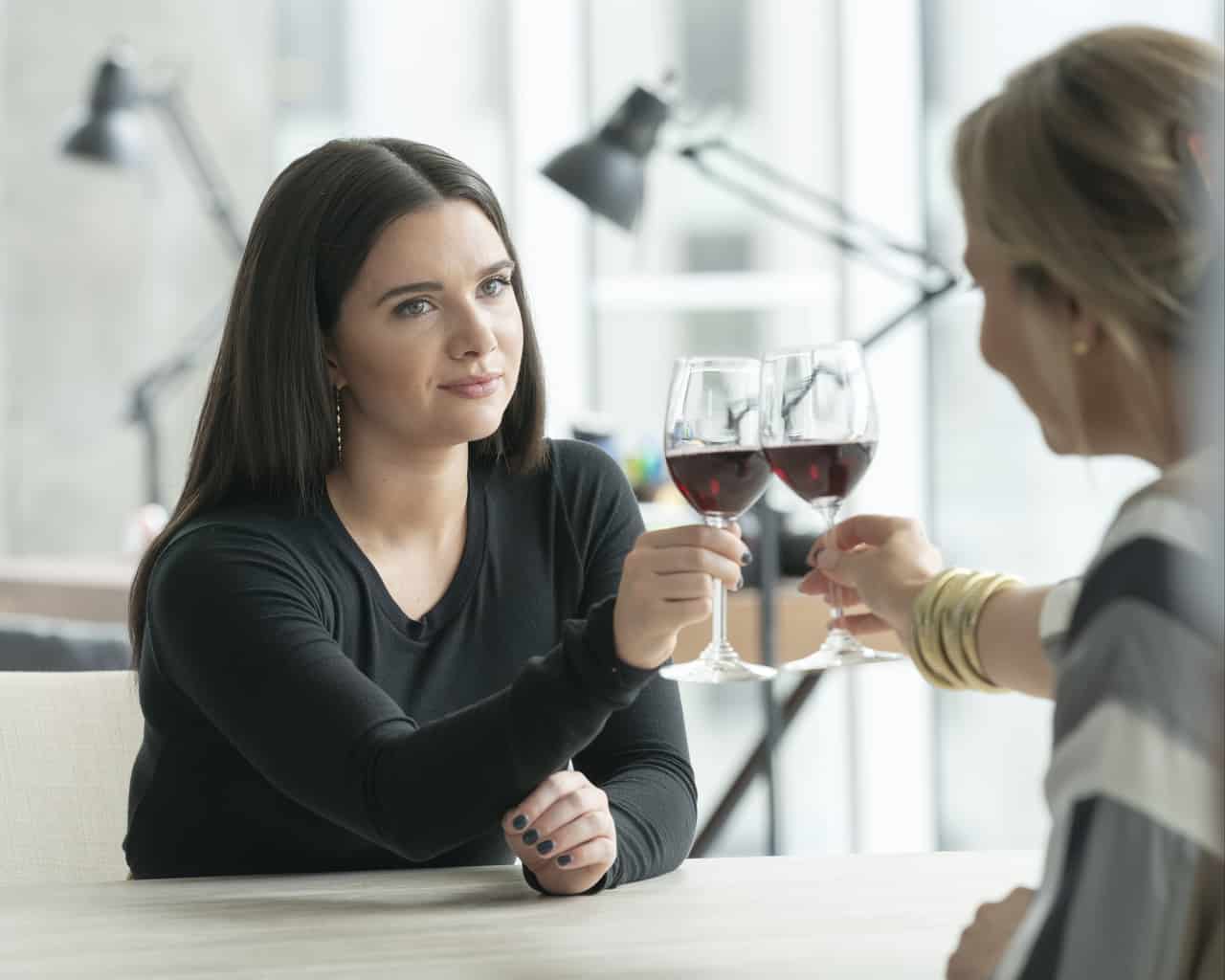 The Bold Type Season 4 Episode 1, "Legends Of The Fall Issue"