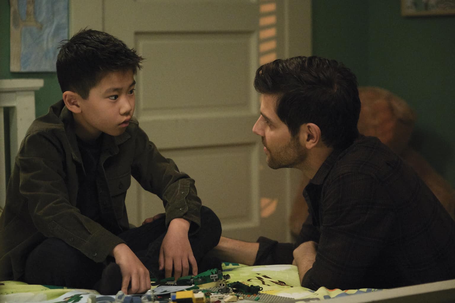 A Million Little Things Season 2 Episode 11, "We're The Howards"