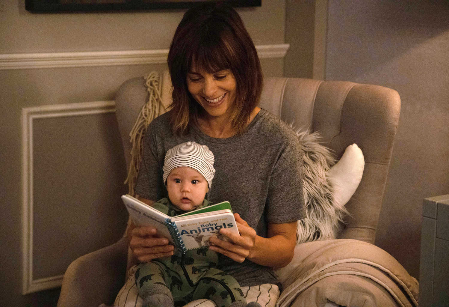 A Million Little Things Season 2 Episode 11, "We're The Howards"