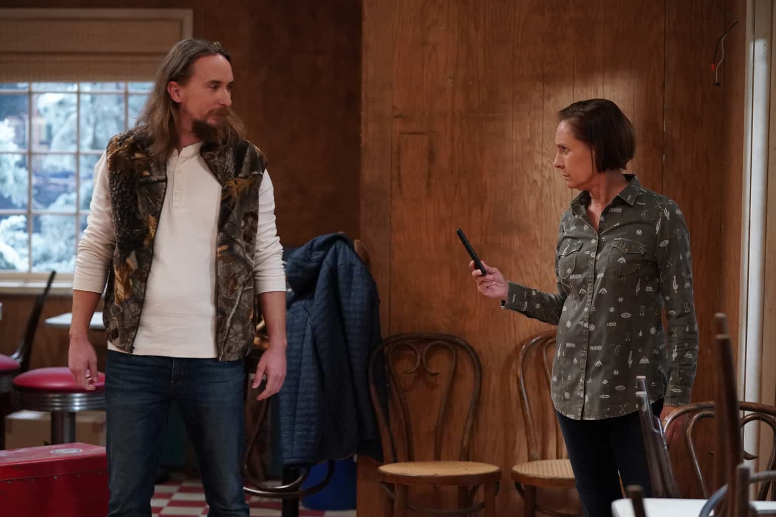 STEPHEN MONROE TAYLOR, LAURIE METCALF