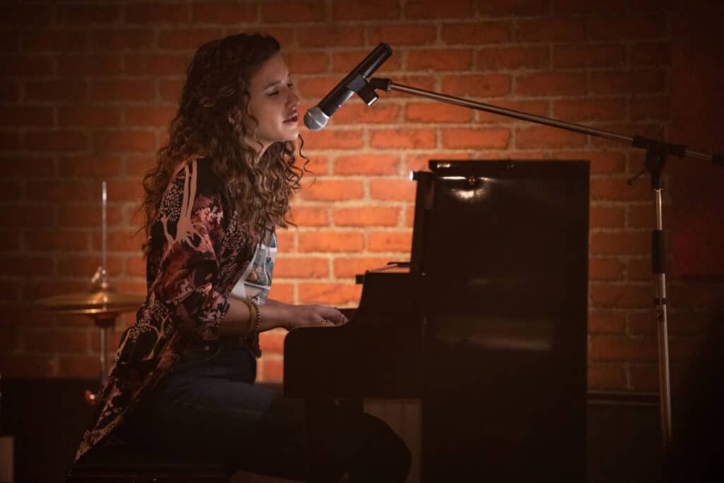 Arrow Season 8 Episode 9 - Juliana Harkavy as Dinah Drake/Black Canary