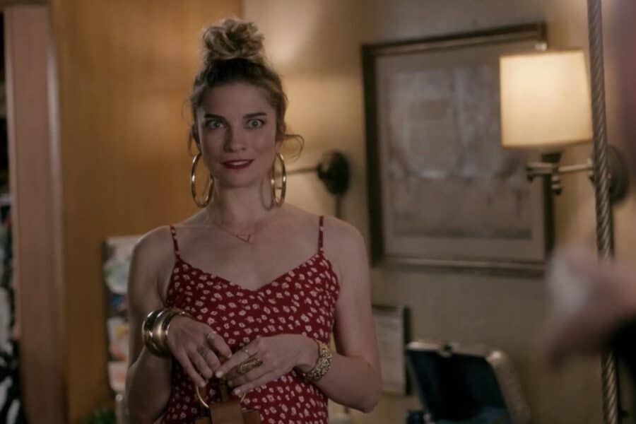 Schitt’s Creek Season 6 Episode 4 – Alexis (Annie Murphy)