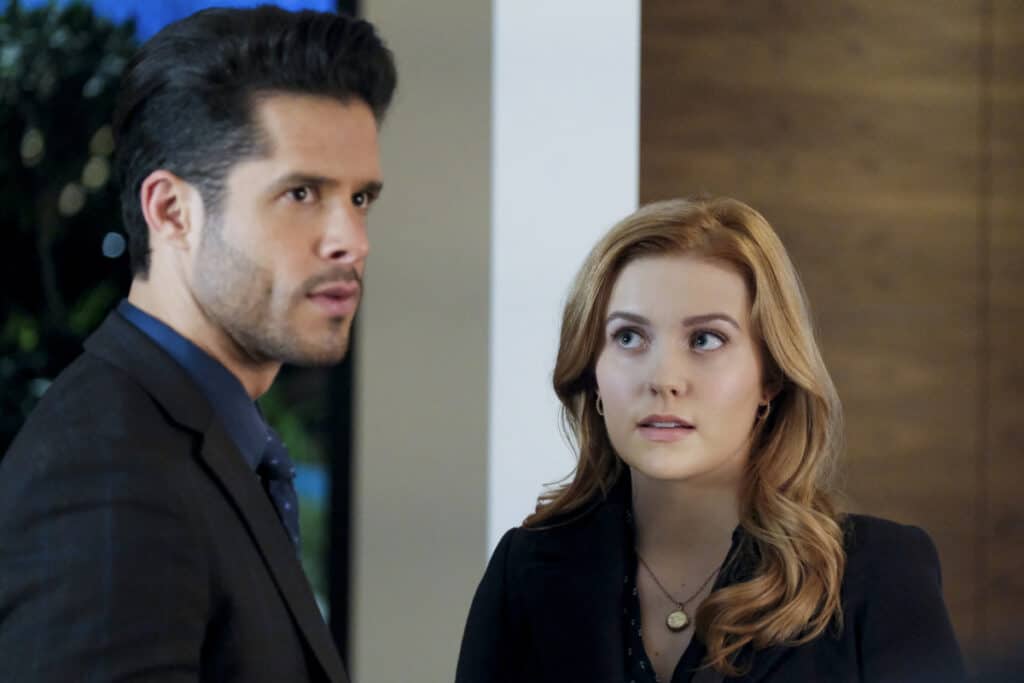 NCD111a_0375b Nancy Drew Review: The Phantom of Bonny Scot (Season 1 Episode 11) Nancy Drew Season 1 Episode 11 - Miles Gaston Villanueva as Owen and Kennedy McMann as Nancy Drew
