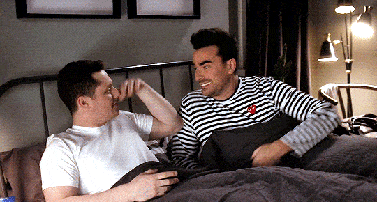 Schitt's Creek Season 6 Episode 2 - Patrick (Noah Reid), David (Dan Levy) | Tell-Tale TV tumblr_f9544c1c974fa17748e6dec6aaa96996_cda43e1c_540