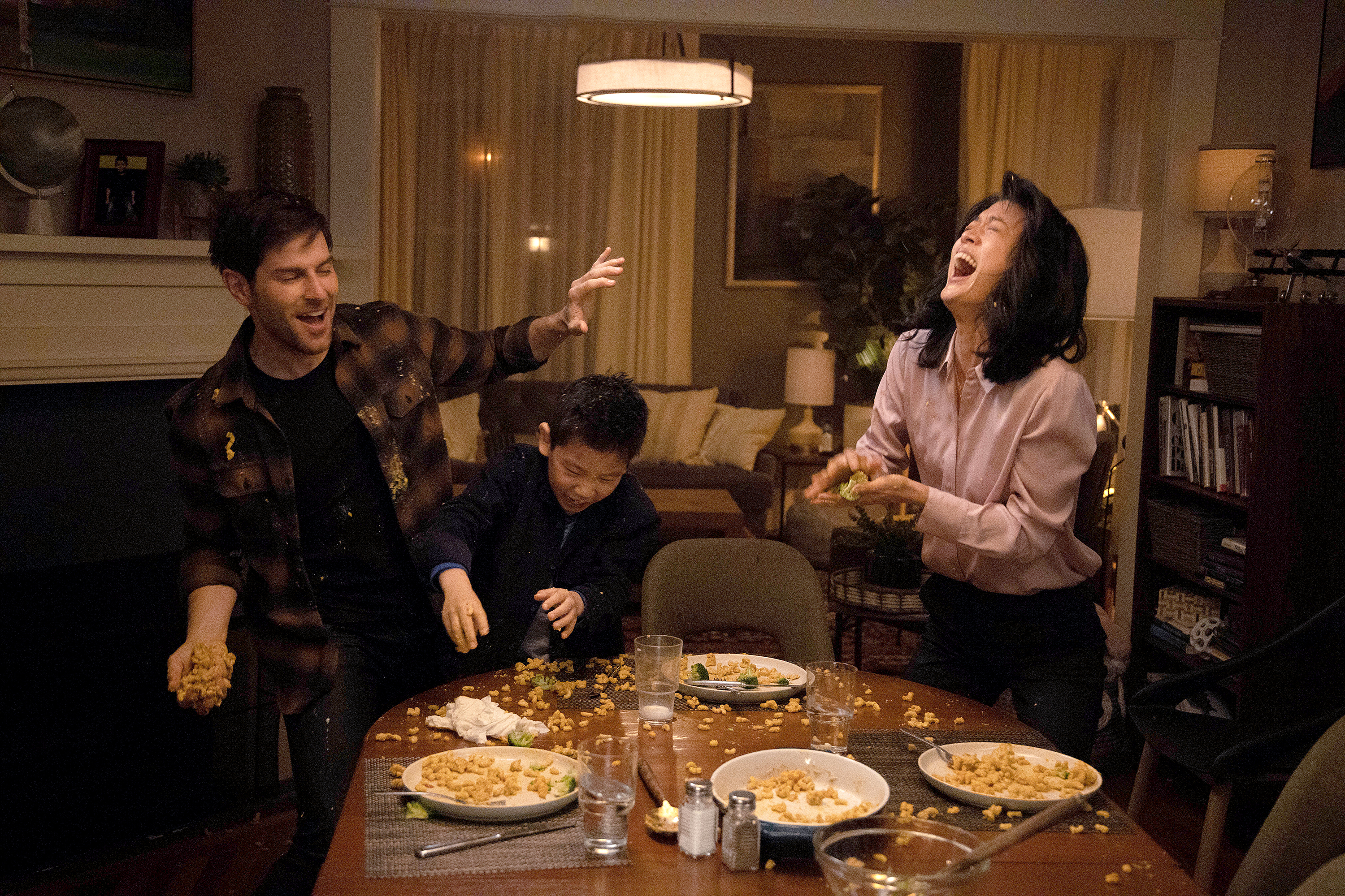 A Million Little Things Season 2 Episode 13, "Daisy" Pictured: David Giuntoli, Tristan Byon, Grace Park