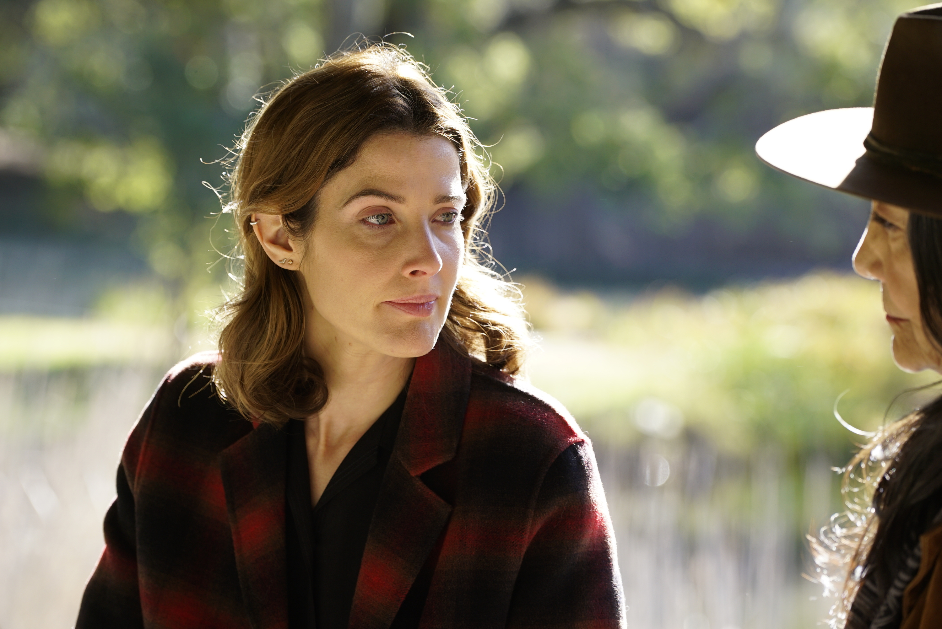 COBIE SMULDERS | Tell-Tale TV COBIE SMULDERS