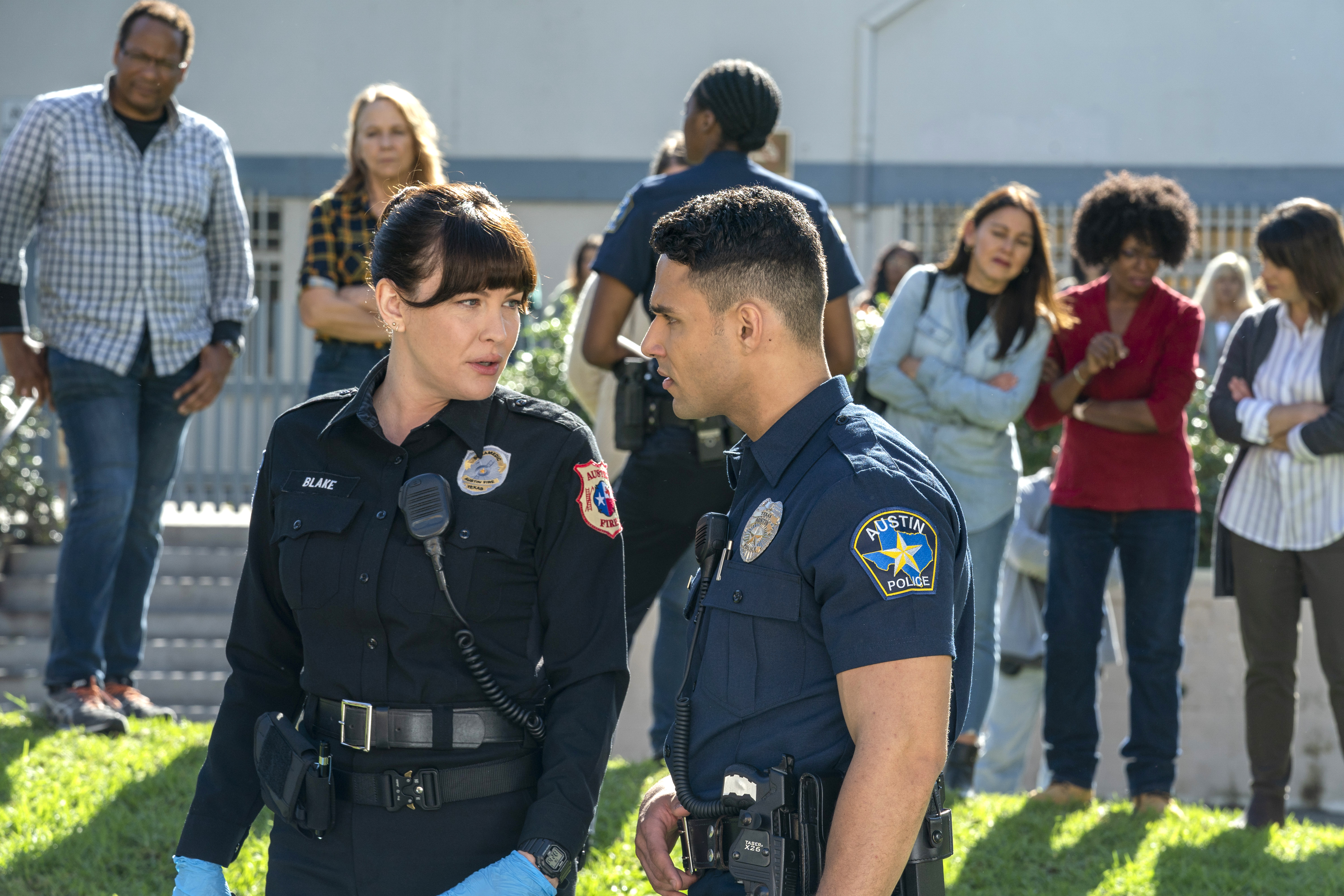 9-1-1 Lone Star Season 1 Episode 5, "Studs" | Tell-Tale TV 9-1-1 Lone Star Season 1 Episode 5, "Studs"