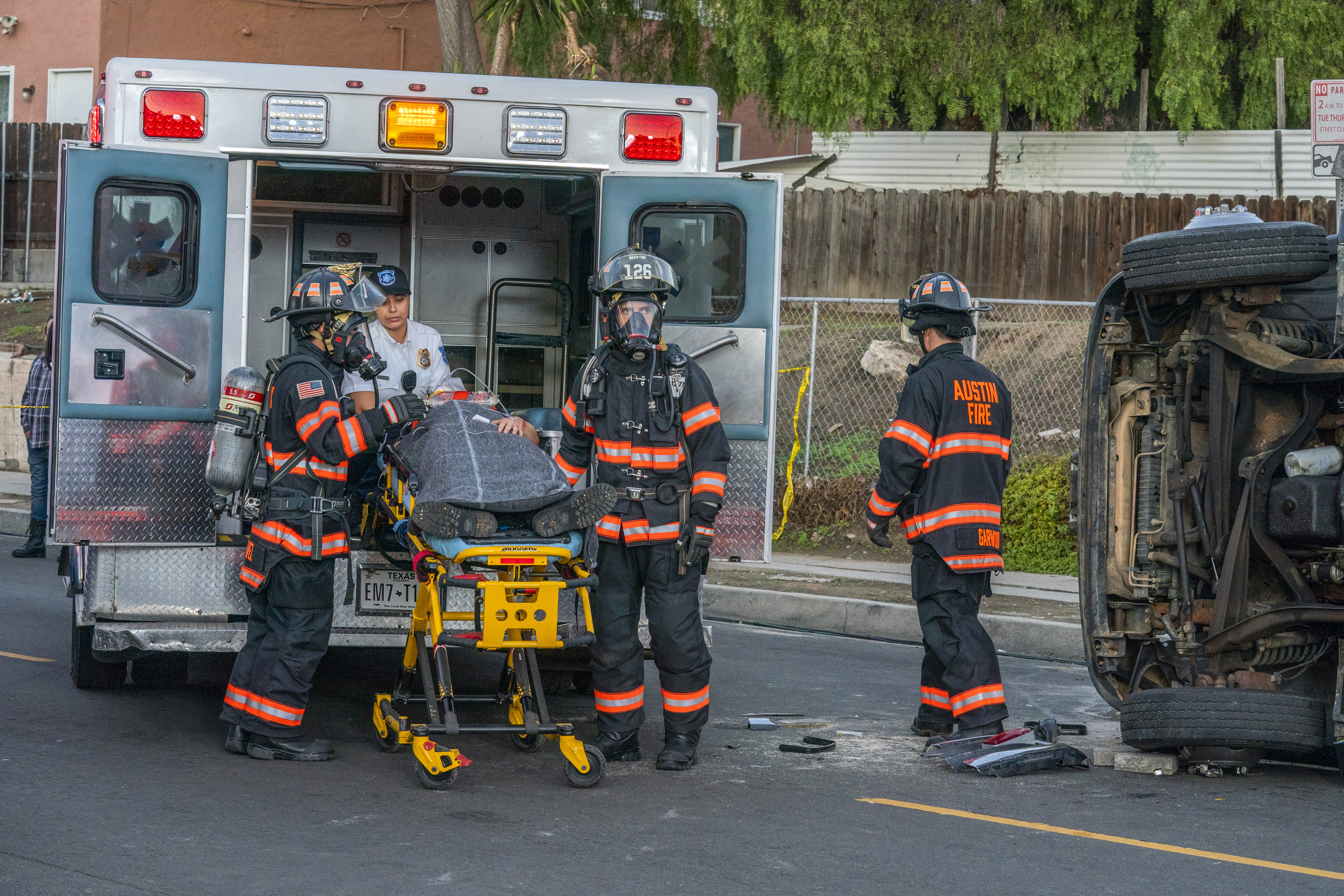 9-1-1 Lone Star Season 1 Episode 5, "Studs" | Tell-Tale TV 9-1-1 Lone Star Season 1 Episode 5, "Studs"