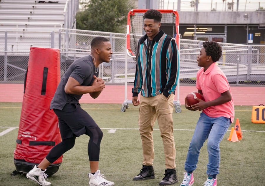 All American Season 2 Episode 13, "The Art of Peer Pressure" Pictured (L-R): Daniel Ezra as Spencer, Da'Vinchi as Darnell and Jalyn Hall as Dillon