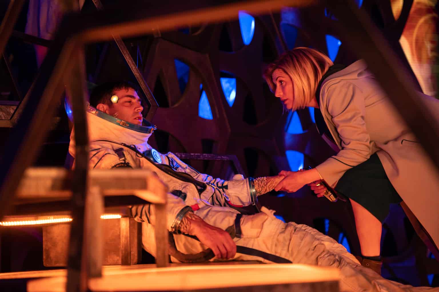 Doctor Who Review Praxeus (Season 12 Episode 6)