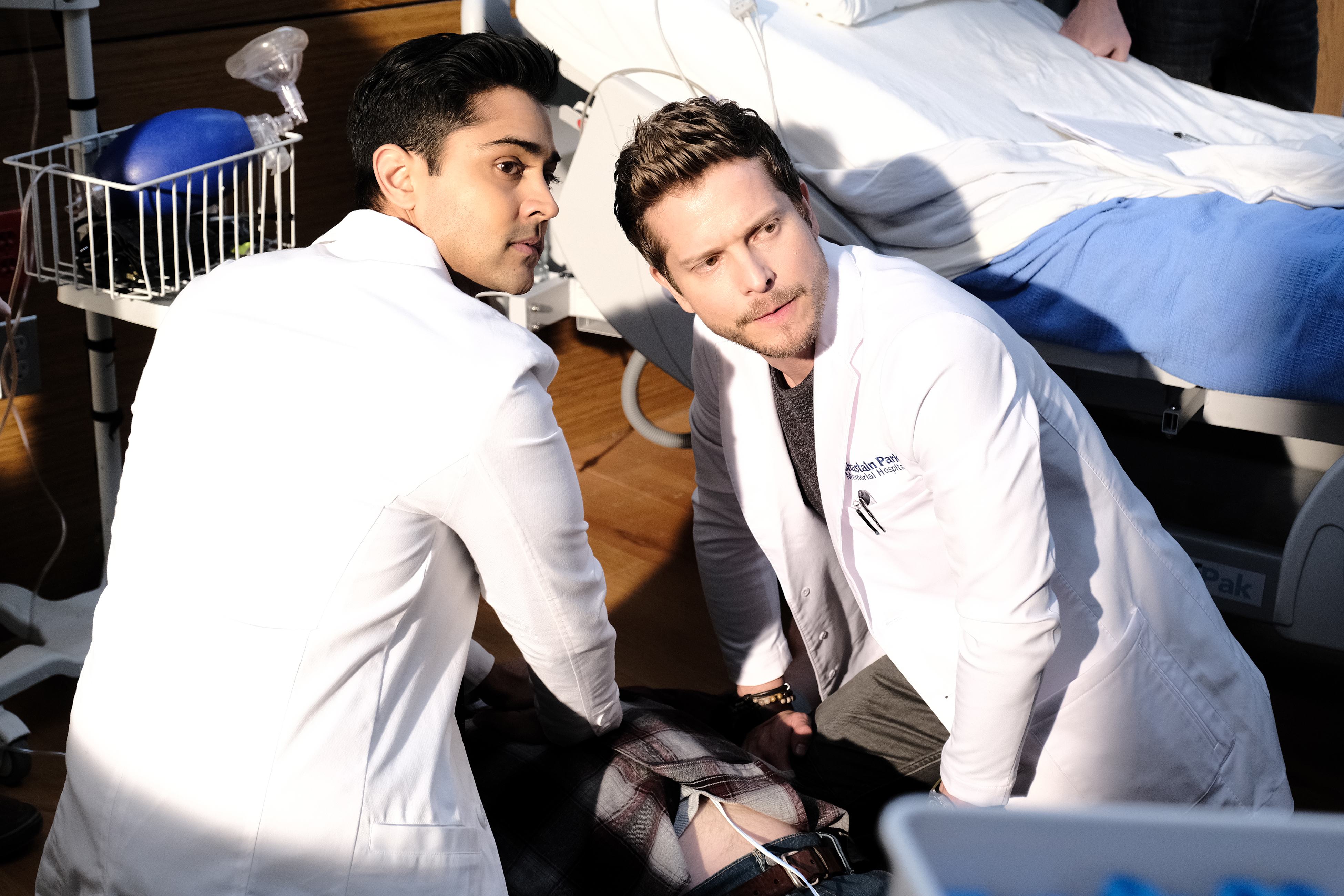 The Resident Season 3 Episode 15, "Last Shot" Pictured: Manish Dayal, Matt Czuchry | Tell-Tale TV The Resident Season 3 Episode 15, "Last Shot" Pictured: Manish Dayal, Matt Czuchry
