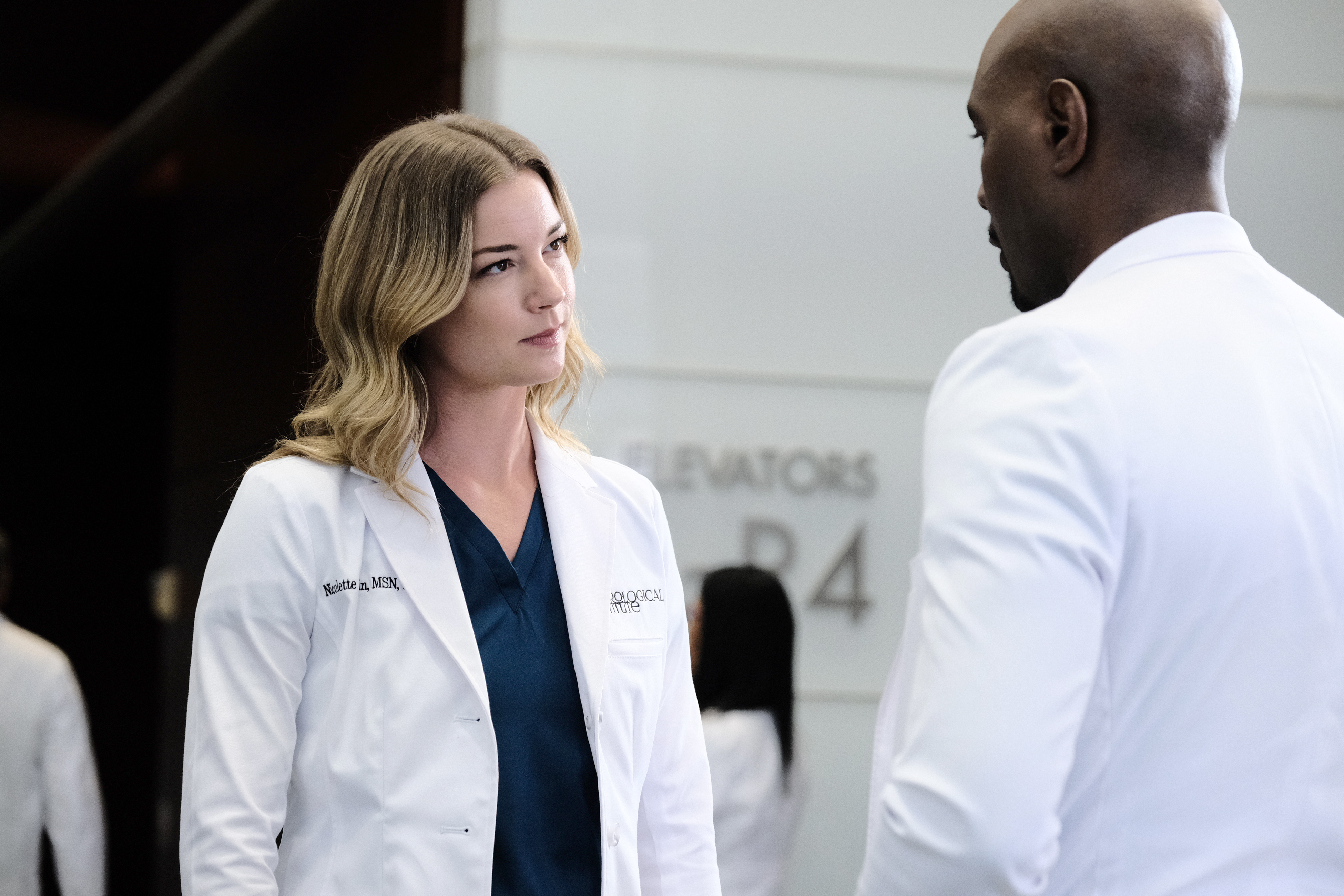 The Resident Season 3 Episode 15, "Last Shot" Pictured: Emily VanCamp and Morris Chestnut