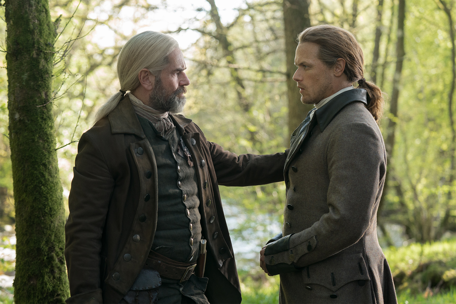 Outlander Season 5 Episode 1 - Sam Heughan (Jamie Fraser), Duncan Lacroix (Murtagh)