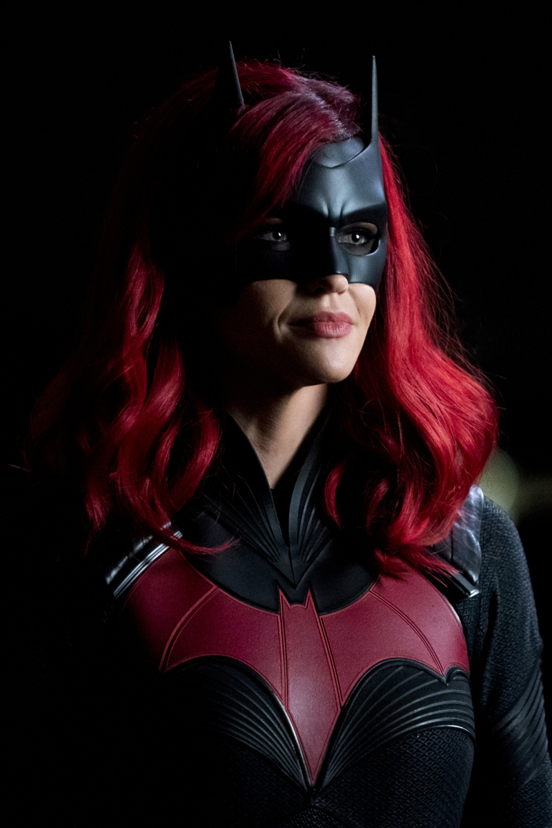 Batwoman Season 1 Episode 14, "Grinning From Ear to Ear" | Tell-Tale TV Batwoman Season 1 Episode 14, "Grinning From Ear to Ear"