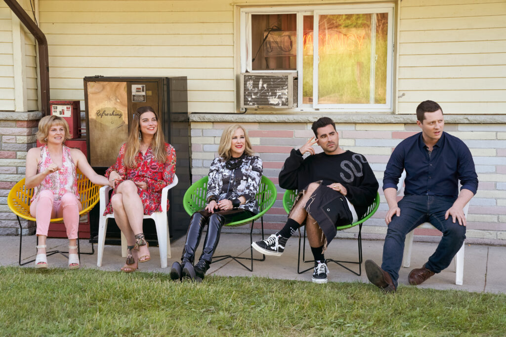 Schitt's Creek Season 6 Episode 12 - "The Pitch" | Tell-Tale TV Schitt's Creek Season 6 Episode 12 - "The Pitch"
