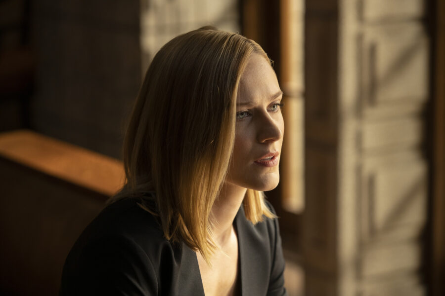 Westworld Season 3 Episode 3 "The Absence of Field" Westworld Review: The Absence of Field (Season 3 Episode 3)