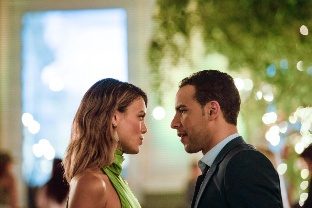 The Baker & The Beauty Season 1 Episode 3 - NATHALIE KELLEY, VICTOR RASUK