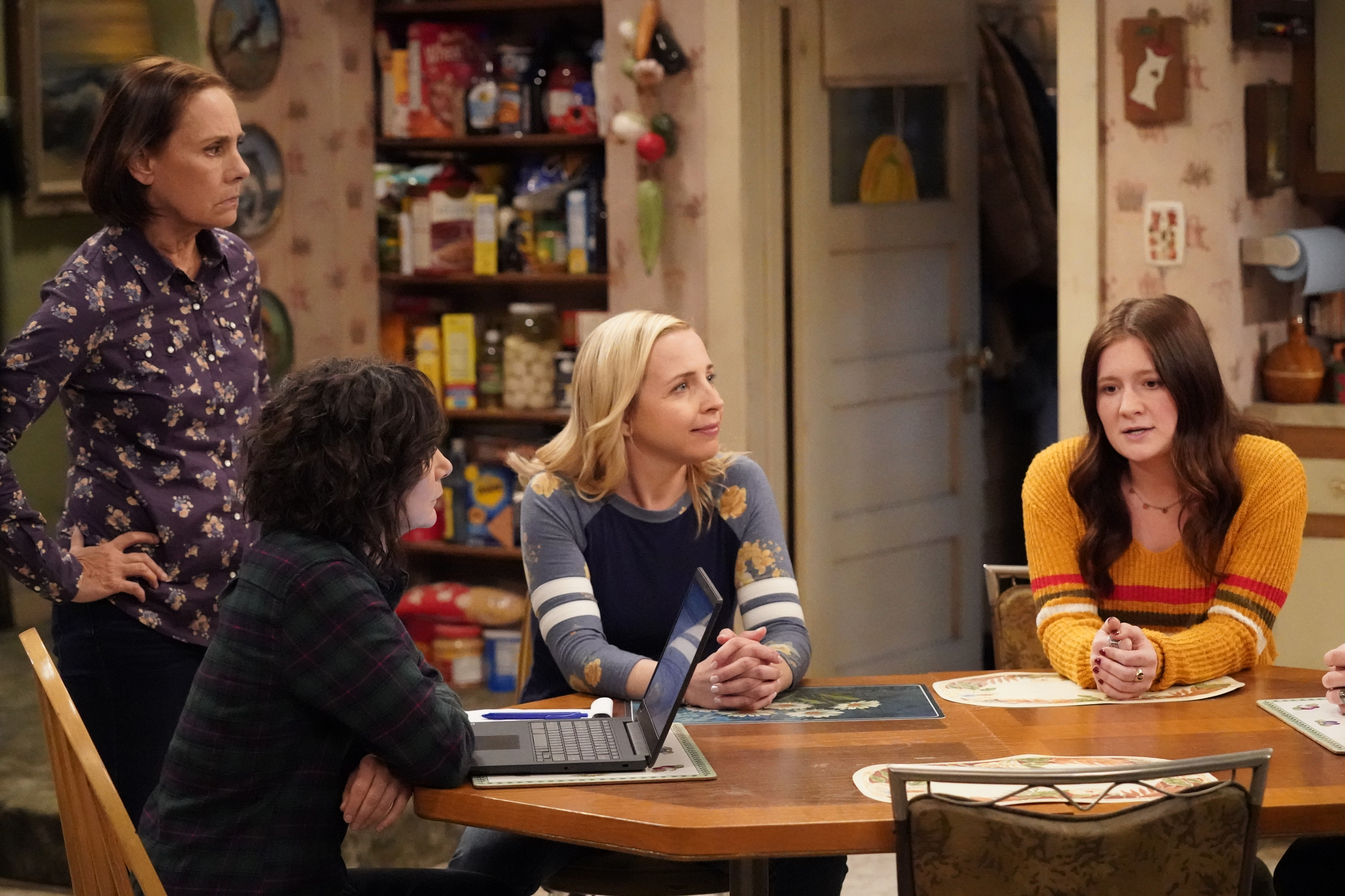 LAURIE METCALF, LECY GORANSON, EMMA KENNEY