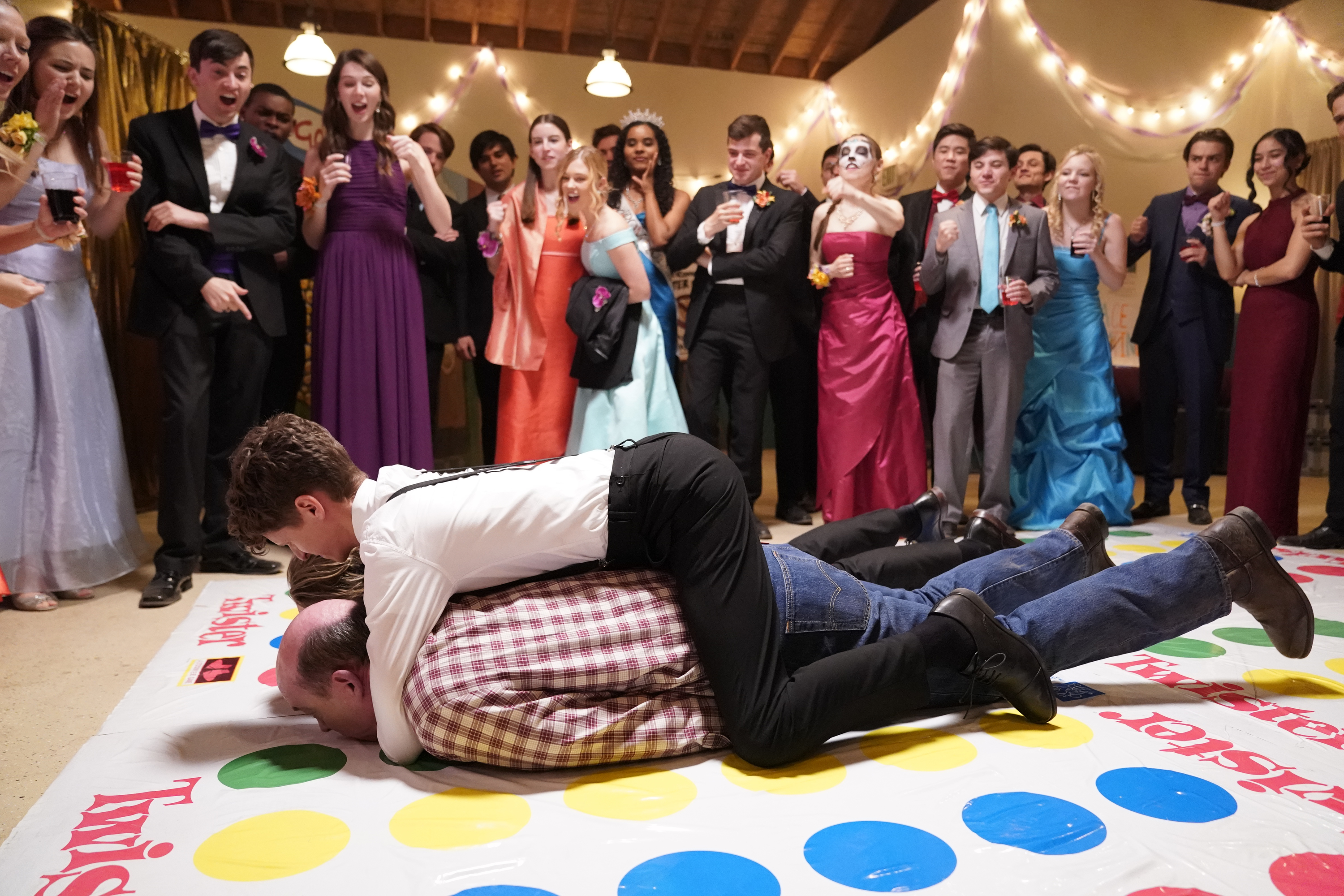 BLESS THIS MESS Season 2 Episode 17