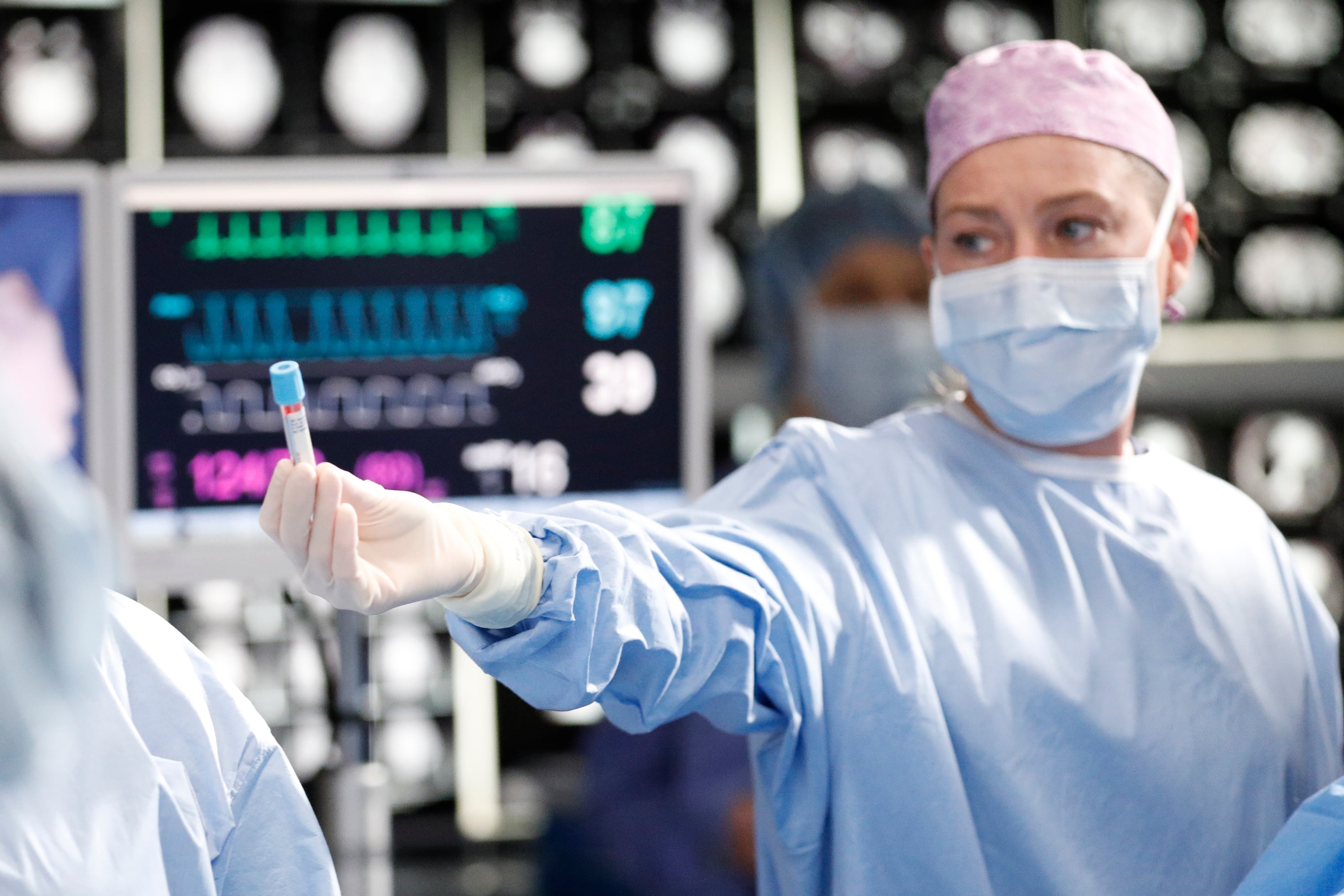Grey Preview — Grey’s Anatomy Season 16 Episode 21: Put on a Happy Face Grey's Anatomy Season 16 Episode 21, "Put On A Happy Face"'s Anatomy Season 16 Episode 21, "Put On A Happy Face"