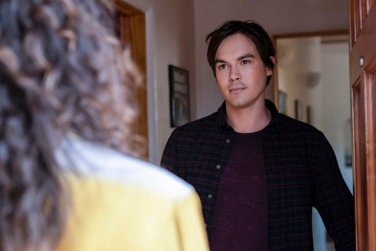 Roswell, New Mexico Season 2 Episode 5, "I'll Stand By You"