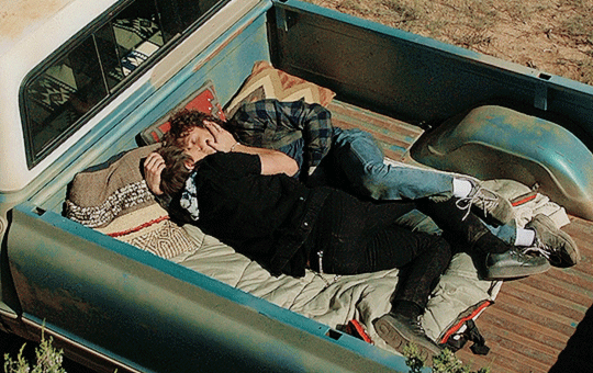 Roswell, New Mexico Season 2 Episode 5, "I'll Stand By You."