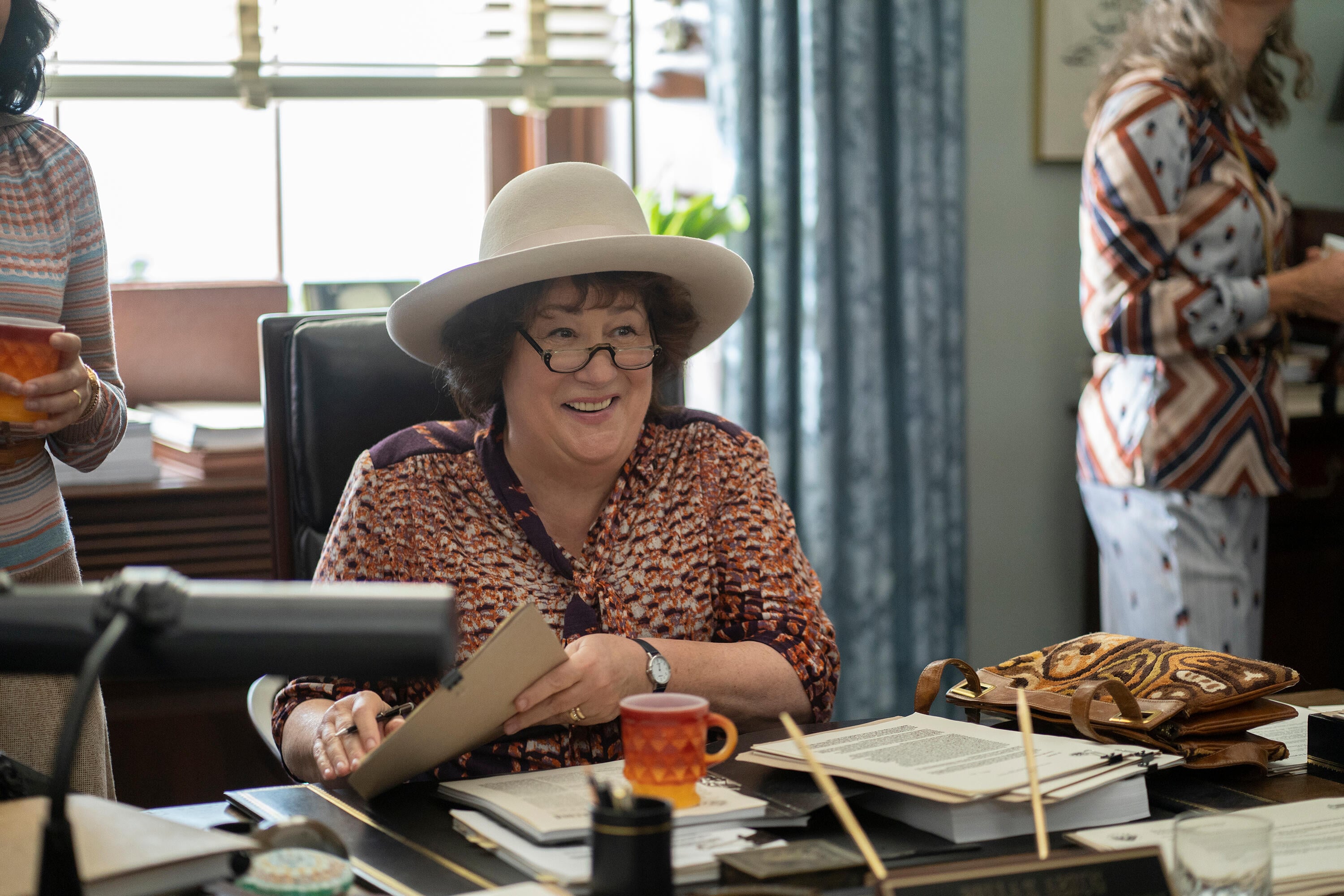 Mrs. America - Season 1 Episode 1 - "Phyllis" Mrs. America Review: Shirley (Season 1 Episode 3)