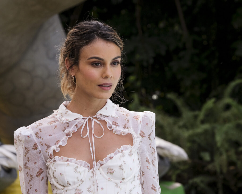 The Baker and The Beauty Season 1 Episode 5 "Honeymoon's Over" NATHALIE KELLEY