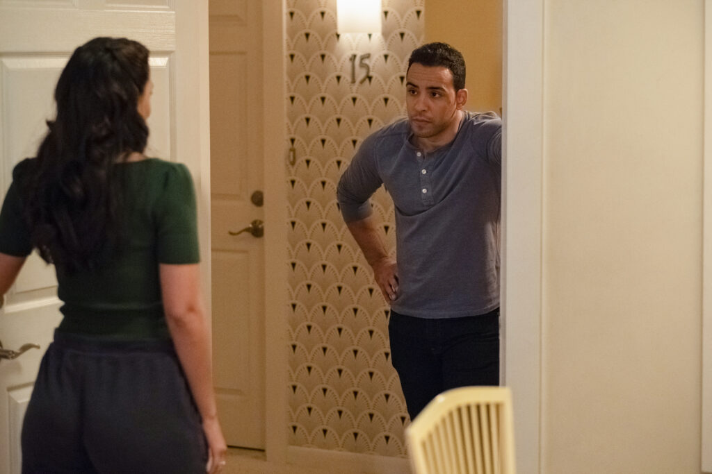 The Baker and the Beauty Season 1 Episode 6 "Side Effects" VICTOR RASUK