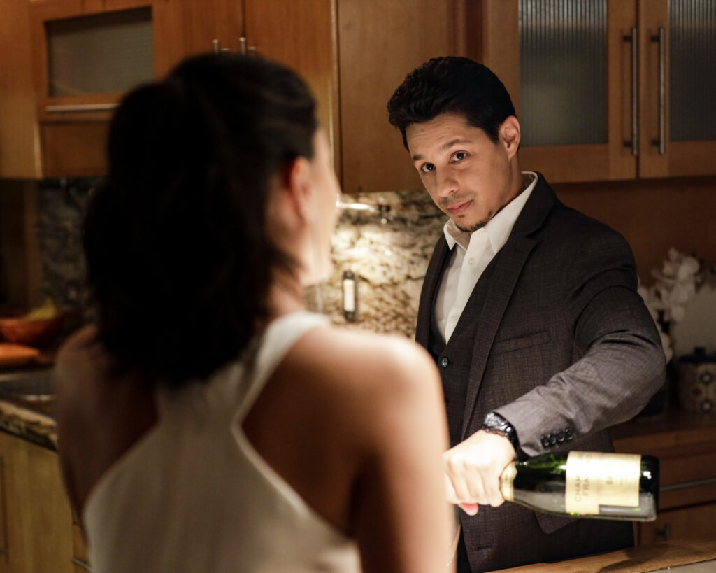 The Baker and the Beauty Season 1 Episode 8 "May I Have This Dance?" DAVID DEL RIO