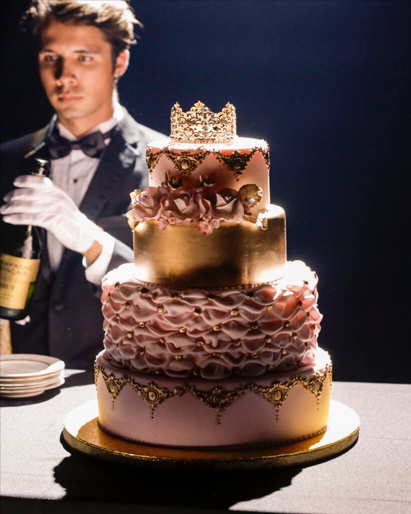 The Baker and the Beauty Season 1 Episode 8 "May I Have This Dance?"