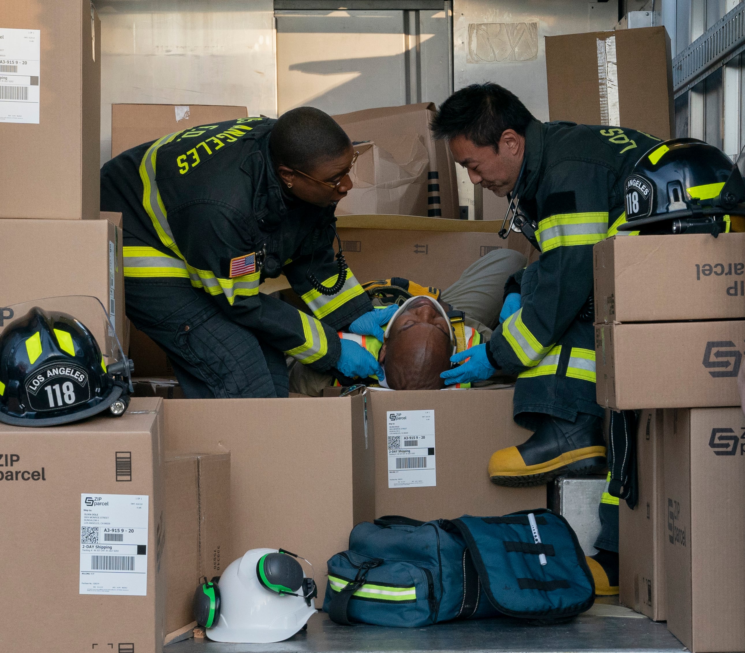 9-1-1 Season 3 Episode 17, "Powerless" | Tell-Tale TV 9-1-1 Season 3 Episode 17, "Powerless"