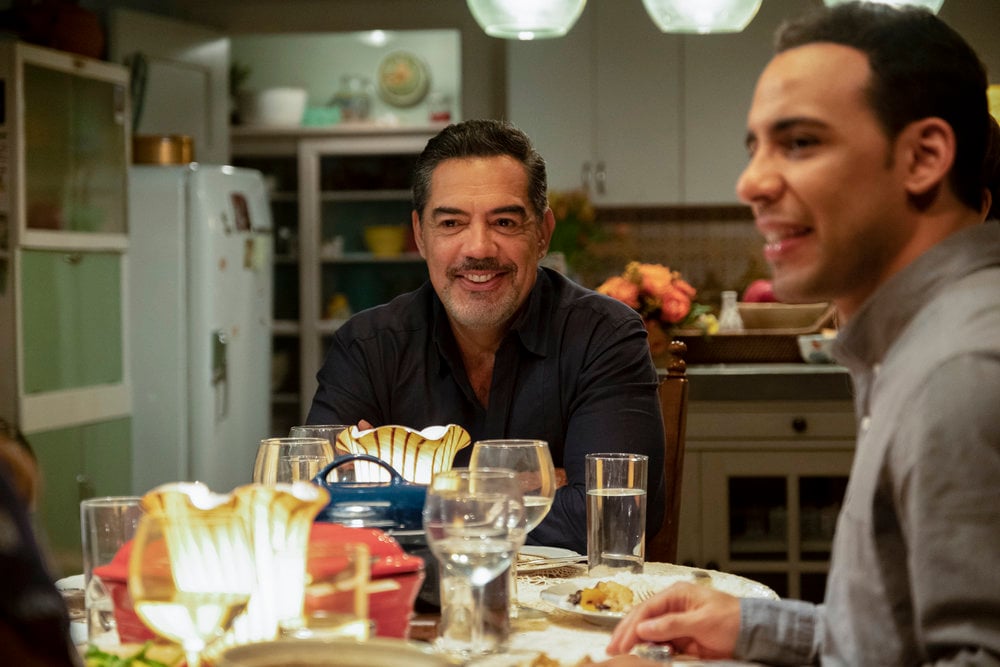 The Baker and The Beauty Season 1 Episode 4 "I Think She's Coming Out"