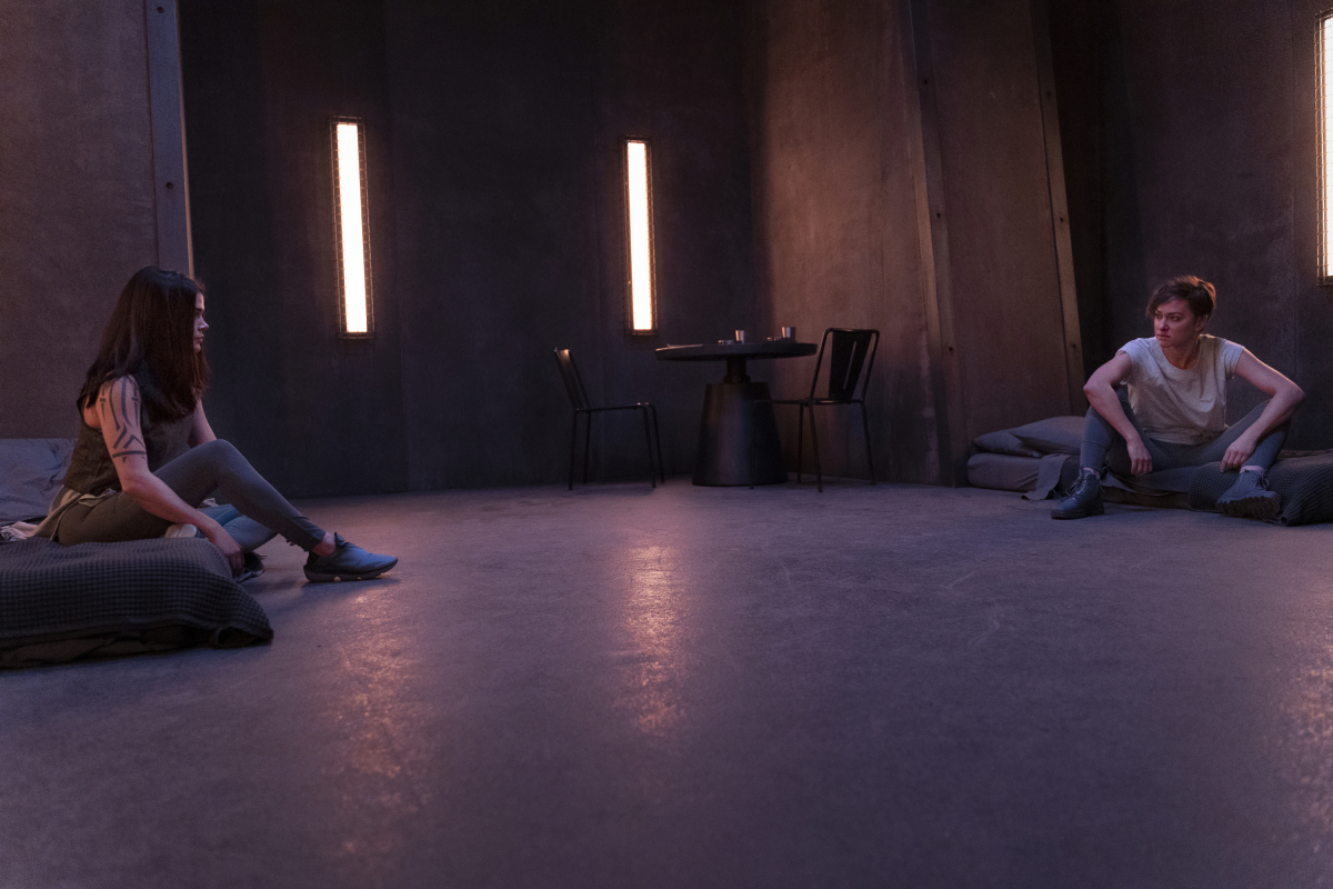 The 100 Season 7 Episode 7, "The Queen's Gambit" | Tell-Tale TV HUN707a_0046r