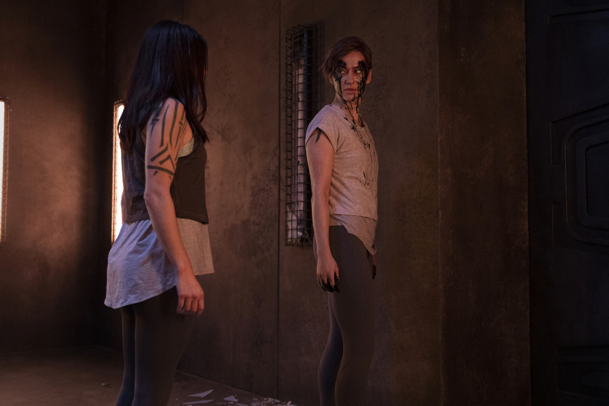 The 100 Season 7 Episode 7, "The Queen's Gambit" | Tell-Tale TV HUN707a_0474r