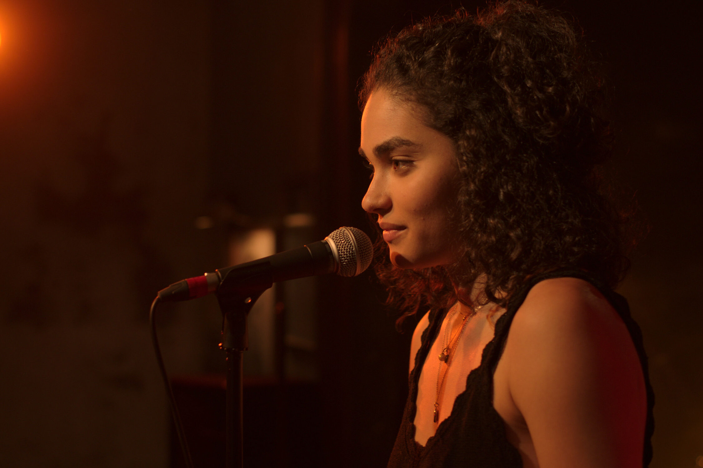 Voice tell. Adobe voice. Natalia blind auditions. Evil kitten. Loren allred певица.