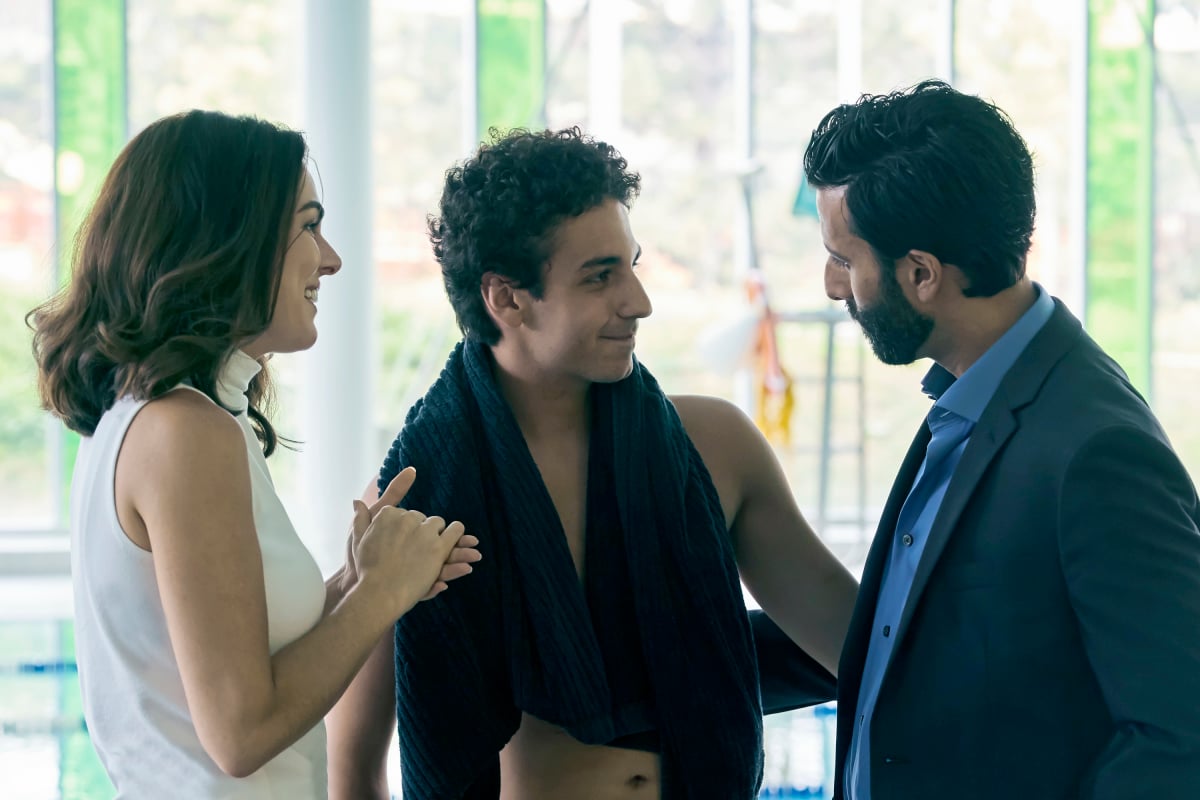 Coroner Season 1 Episode 1, "Black Dog"