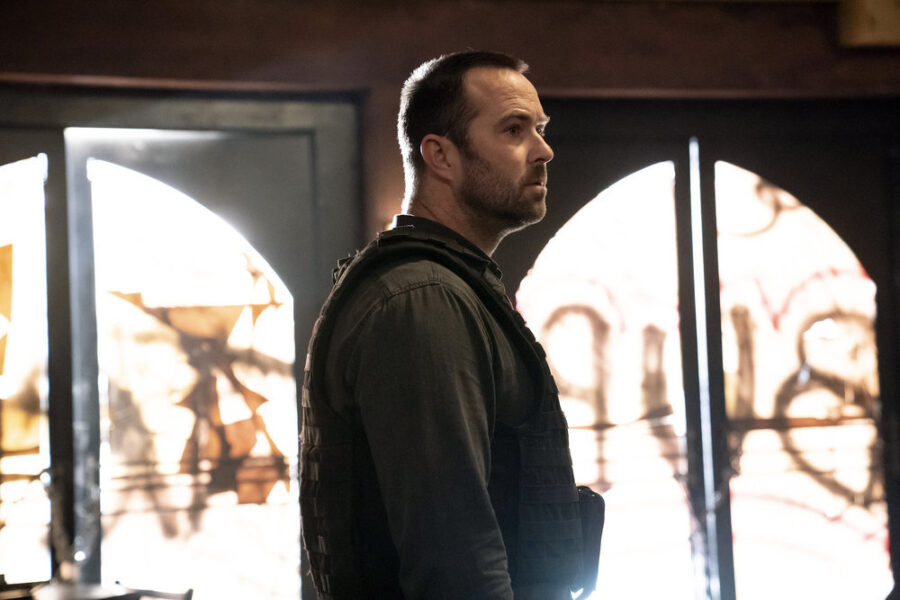 Blindspot - Season 5 Episode 10 - Love You to Bits and Bytes