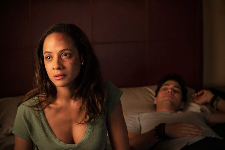 Tell Me A Story Season 1 Episode 5, "Chapter 5: Madness"