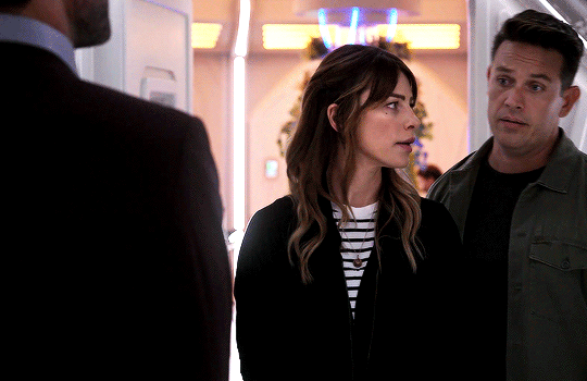 Tom Ellis, Lauren German, Kevin Alejandro - lucifer | Tell-Tale TV Tom Ellis, Lauren German, Kevin Alejandro - lucifer