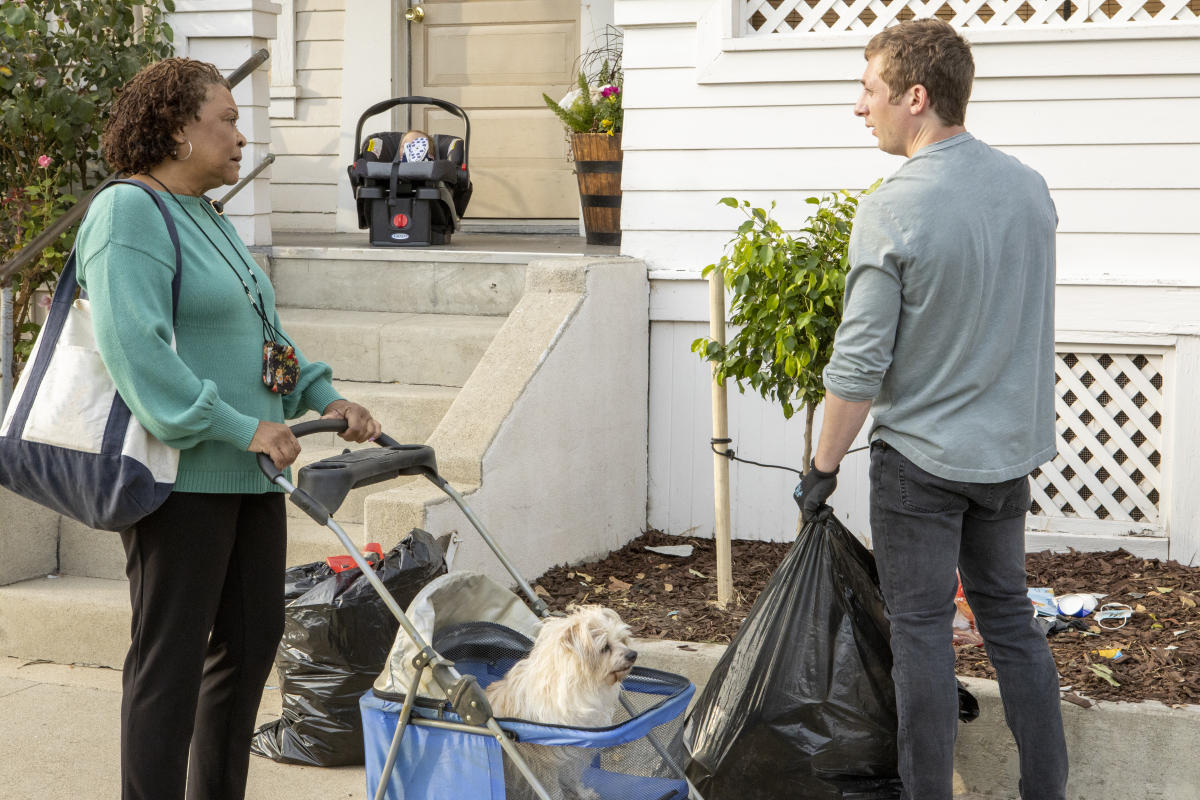 Shameless Season 11 Episode 2 "Go Home, Gentrifier!"