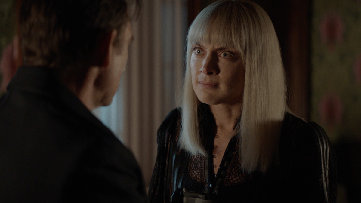 Batwoman Season 2 Episode 1, “What Happened to Kate Kane?”