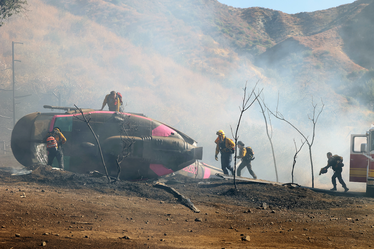 9-1-1 Lonestar Season 2 Episode 3, “Hold The Line” | Tell-Tale TV 9-1-1 Lonestar Season 2 Episode 3, “Hold The Line”