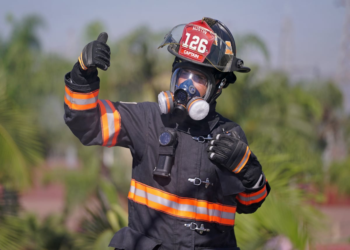 9-1-1 Lonestar Season 2 Episode 2, “2100°”