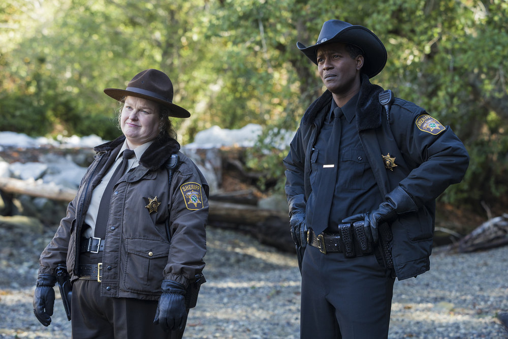 Resident Alien - Season 1 Episode 1 - Pilot 