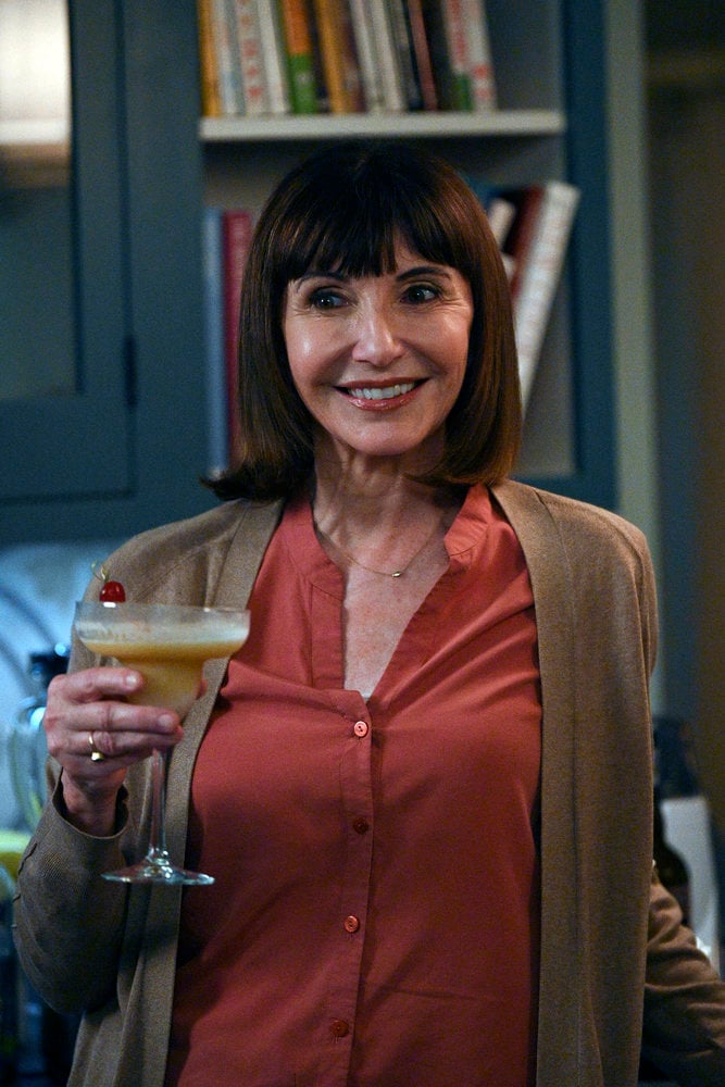 Zoey’s Extraordinary Playlist – Season 2