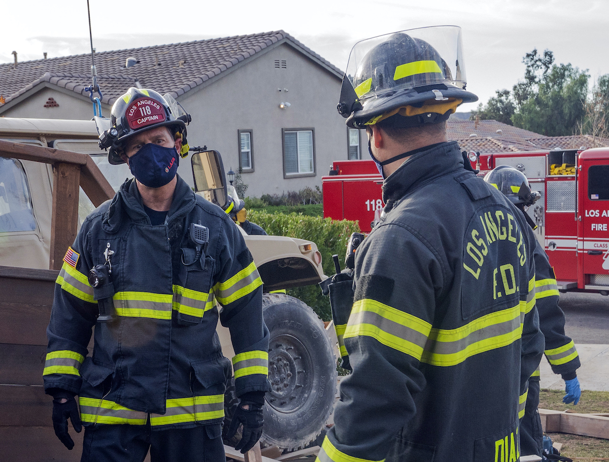 9-1-1 Season 4 Episode 7, “There Goes The Neighborhood” | Tell-Tale TV 9-1-1 Season 4 Episode 7, “There Goes The Neighborhood”