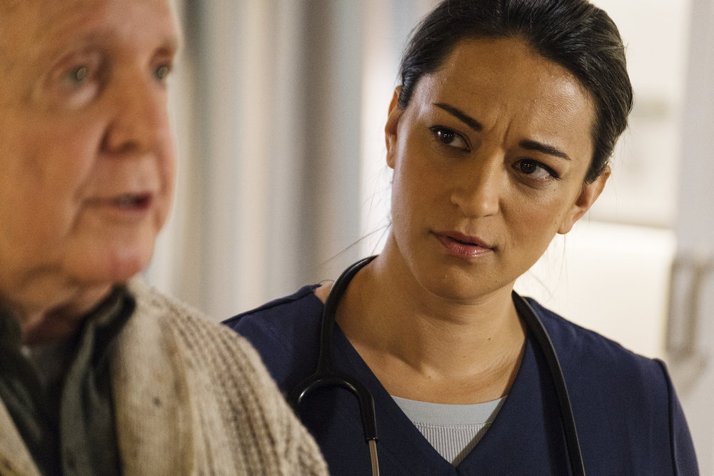 Resident Alien - Season 1 Episode 3 - Secrets